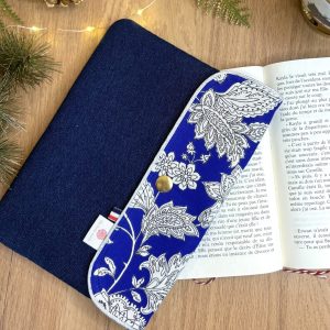 Pochette à livre personnalisé :  Henriette - Jean - bleu majesté