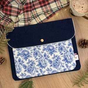 Housse ordinateur personnalisée : Paulette - Jean - pivoine bleu